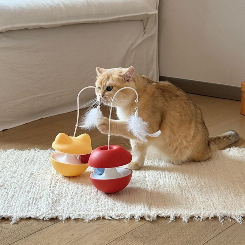 Interactive Wobble Cat Toy with Feather – Self-Play Cat Ball Toy